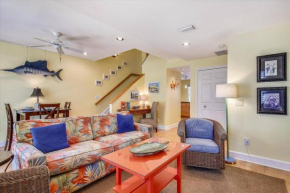 Key West Casa by AvantStay Communal Pool BBQ Patio Near Duval Street Week Long Stays Only
